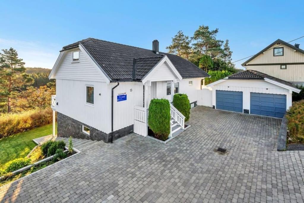Romslig Og Fin Leilighet 17 Min Til Kristiansand Centrum Nodeland Exteriér fotografie